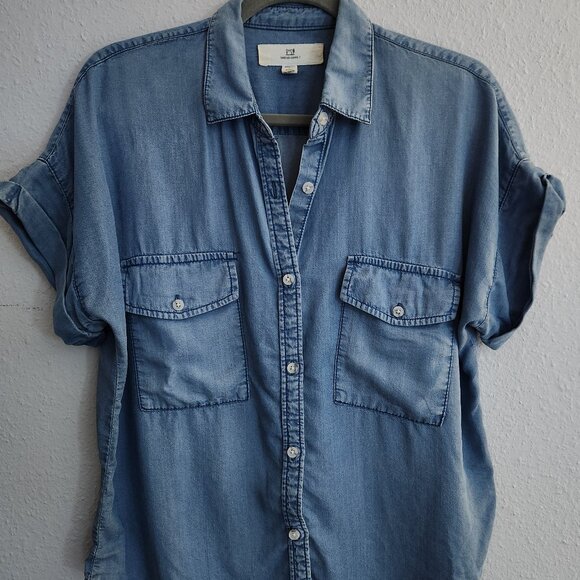 Thread & Supply Women's Short-sleeved Button Up Shirt Medium - Picture 1 of 7